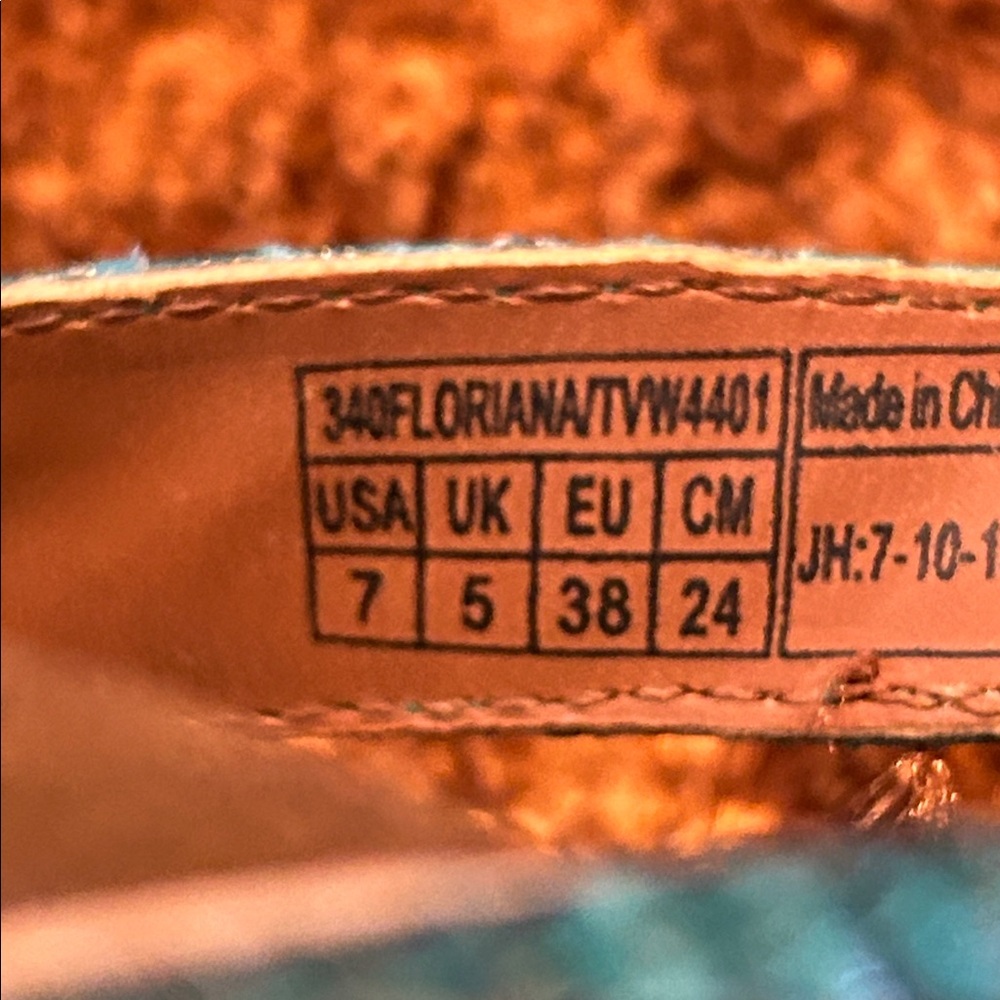 Vionic Turquoise Patterned Sandals - image 7